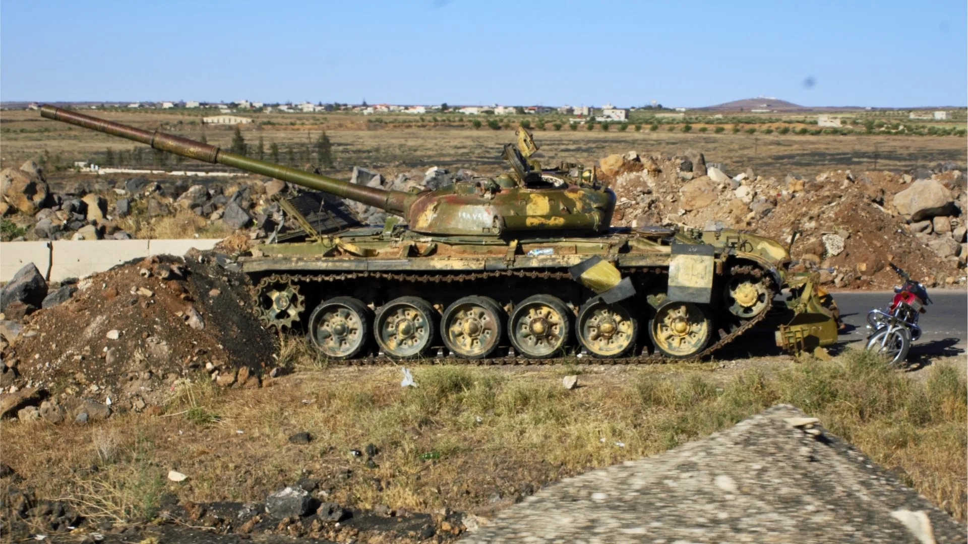 حين تدخل الكلمات الثقيلة إلى كلام الناس